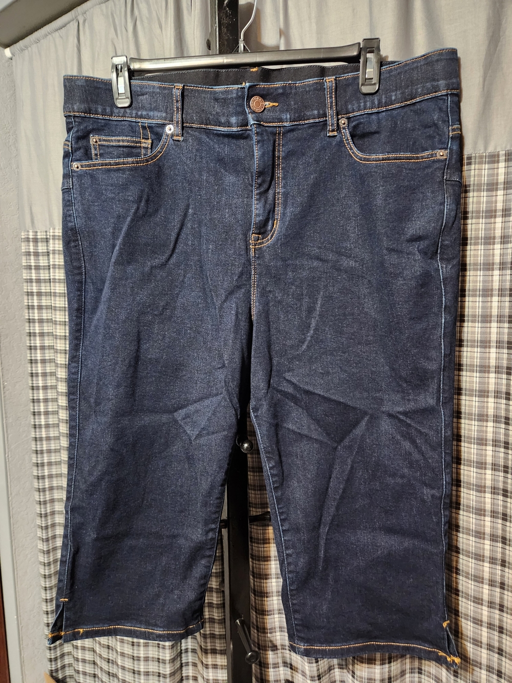 torrid Dark Indigo Cropped Jeans with Contrast Stitching
